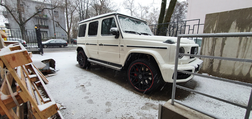 4x nové disky 21 zapadajú do MERCEDES Klasa G W460 W461 W463 AMG Čierne Czerwony Rant - FE115 (HE762)