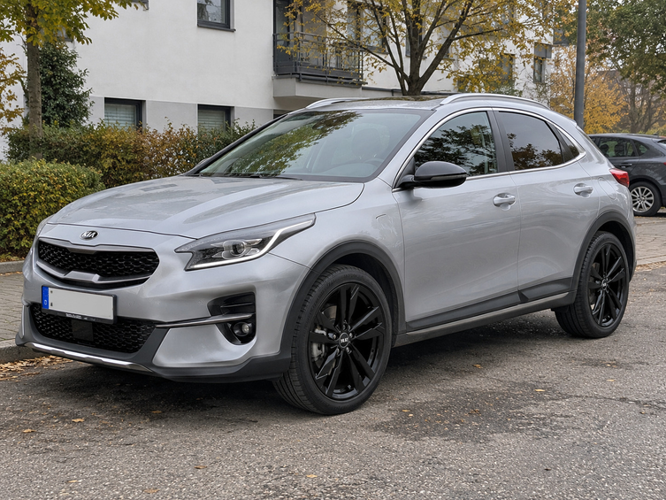 4x WHEELS 18 Winter KIA EV2 Bridgestone 215/50 R18