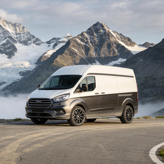 4x RODAS 18 Inverno FORD TOURNEO CUSTOM I Nokian 235/50 R18